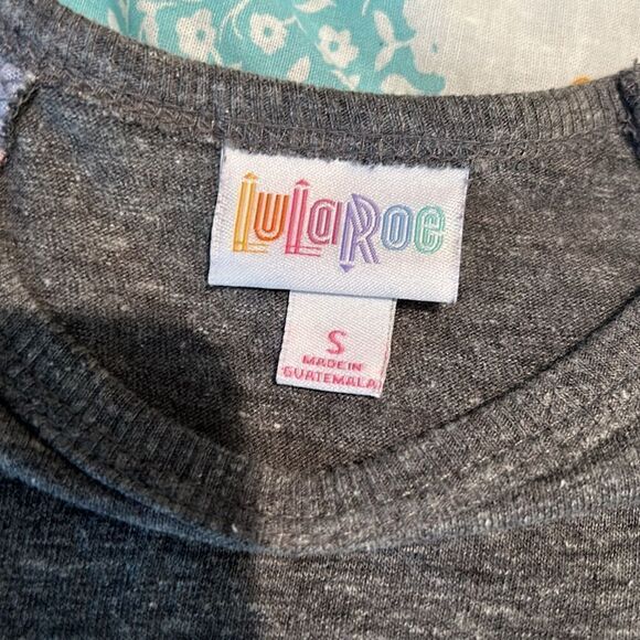 (3/$15) LulaRoe Randy shirt size small - Picture 6 of 10